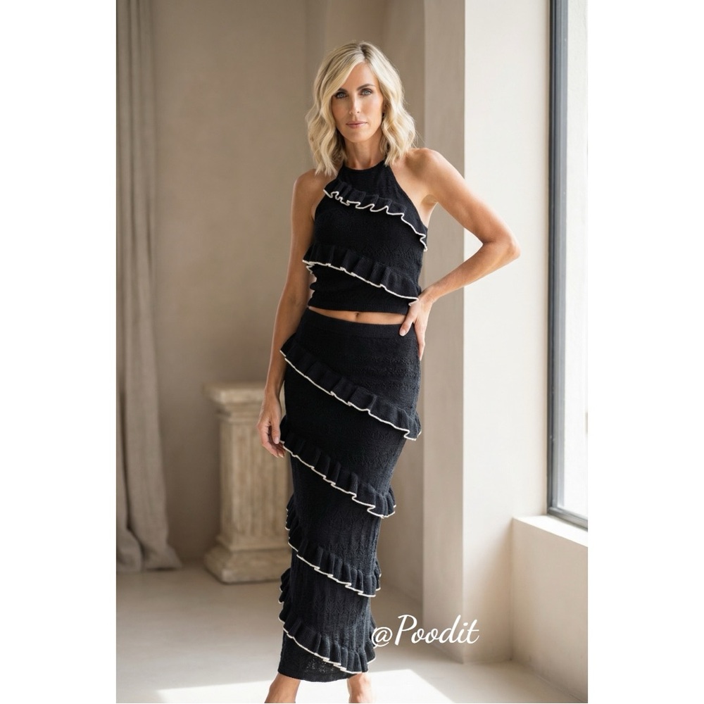 KLESIS Elegant Black and white two piece halter and skirt set sz SMALL